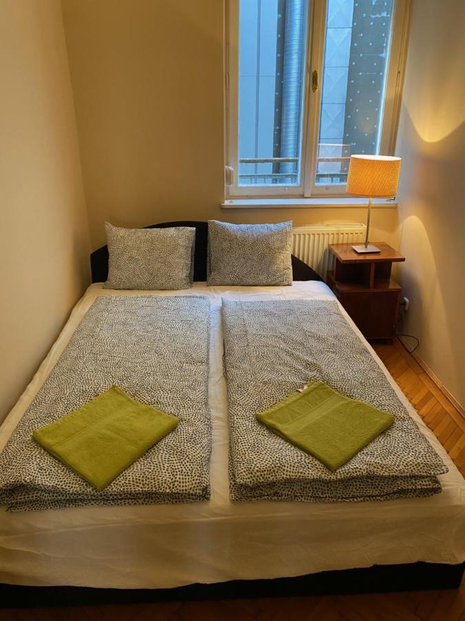Parisi Flat Budapeste Exterior foto